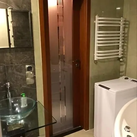 затишна в спальному районі Apartment Lemberg