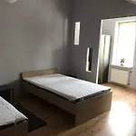 затишна в спальному районі *
