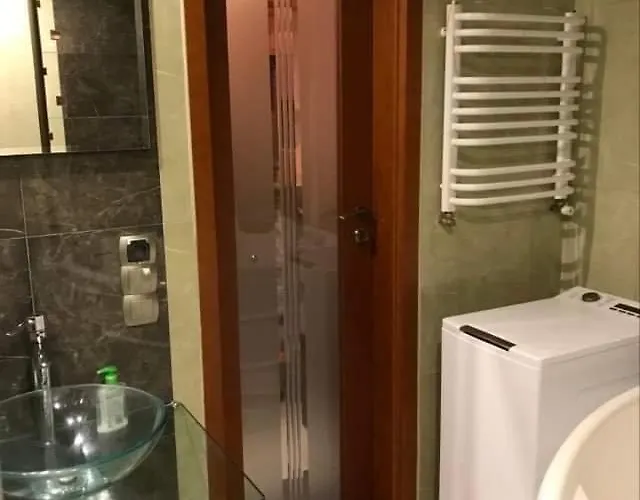 затишна в спальному районі Appartement Lviv