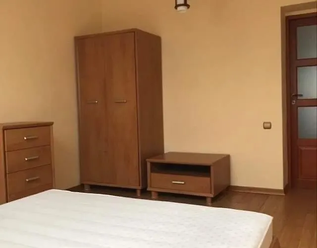 затишна в спальному районі Apartamento