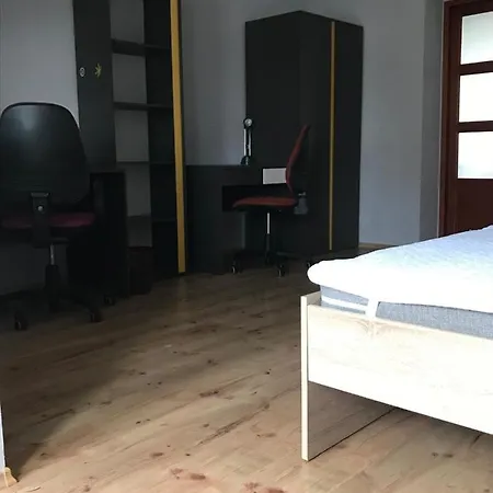 затишна в спальному районі